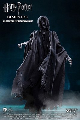 Harry Potter and the Prisoner of Azkaban Action Figure 1/8 Dementor 16 cm --- DAMAGED PACKAGING