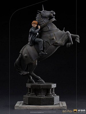 Harry Potter Deluxe Art Scale Statue 1/10 Ron Weasley at the Wizard Chess 35 cm