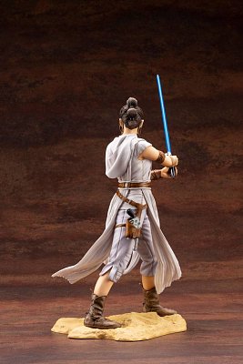 Star Wars Episode IX ARTFX+ PVC Statue 1/7 Rey 29 cm --- DAMAGED PACKAGING