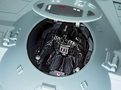 Star Wars Model Kit 1/57 Darth Vader\'s TIE Fighter 17 cm