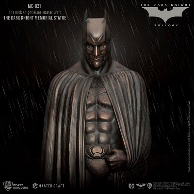 The Dark Knight Rises Master Craft Statue The Dark Knight Memorial Batman 45 cm --- DAMAGED PACKAGING